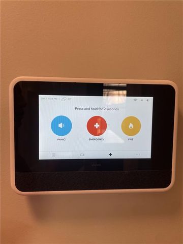 203 NW 112th Terrace, Kansas City, MO 64155