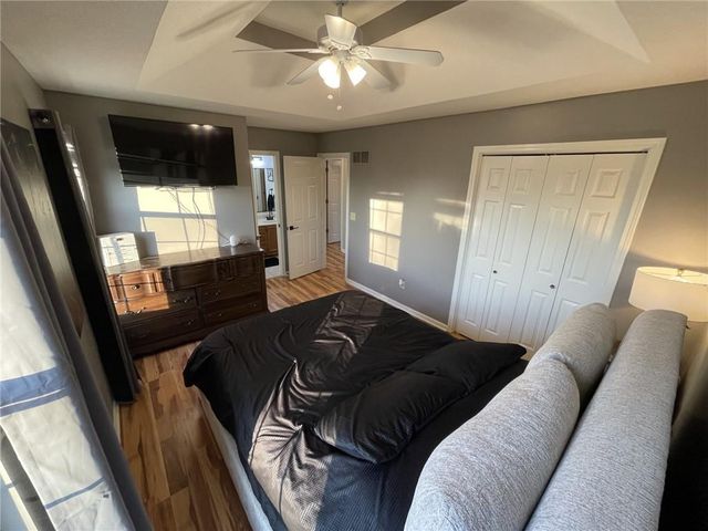 203 NW 112th Terrace, Kansas City, MO 64155