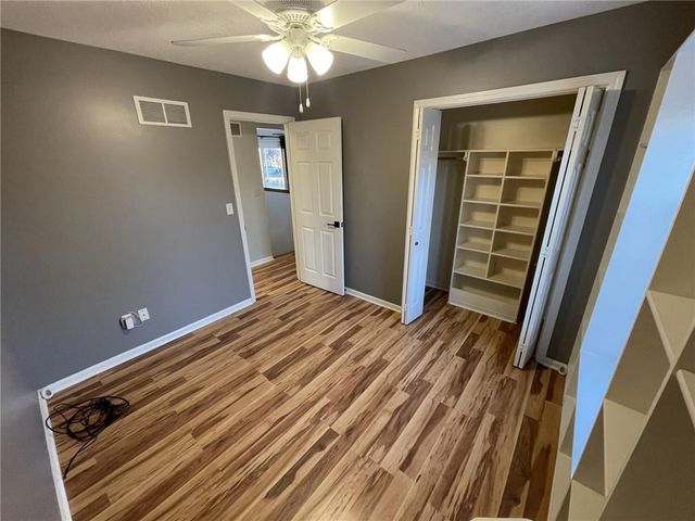 203 NW 112th Terrace, Kansas City, MO 64155