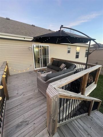 203 NW 112th Terrace, Kansas City, MO 64155