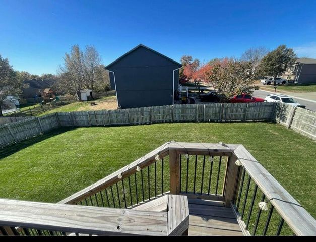 203 NW 112th Terrace, Kansas City, MO 64155