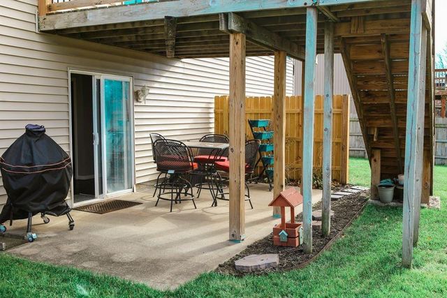 203 NW 112th Terrace, Kansas City, MO 64155