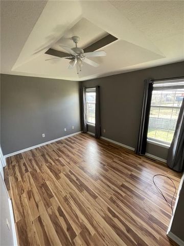 203 NW 112th Terrace, Kansas City, MO 64155