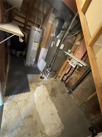 203 NW 112th Terrace, Kansas City, MO 64155