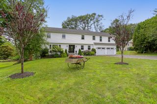 21 October Lane, Trumbull, CT 06611