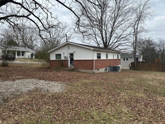 394 Moores Cir, Kingston Springs, TN 37082