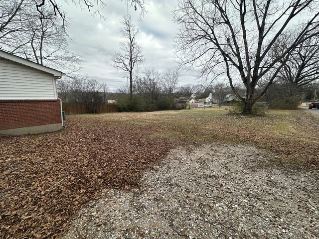 394 Moores Cir, Kingston Springs, TN 37082