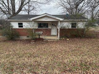 394 Moores Cir, Kingston Springs, TN 37082