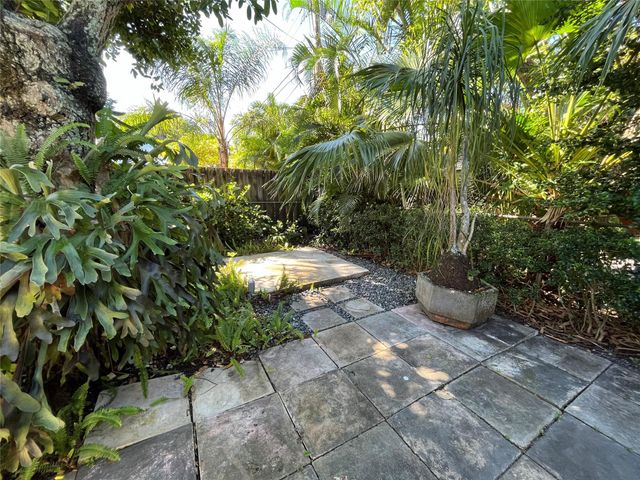 1636 NE 18th St, Fort Lauderdale, FL 33305