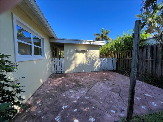 1636 NE 18th St, Fort Lauderdale, FL 33305