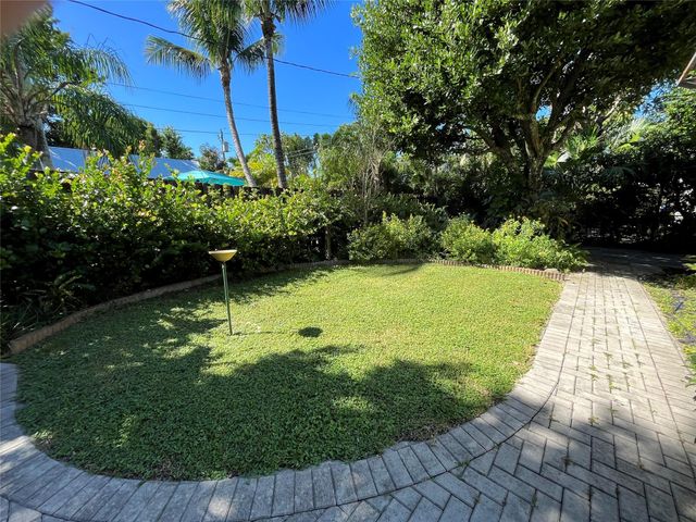 1636 NE 18th St, Fort Lauderdale, FL 33305