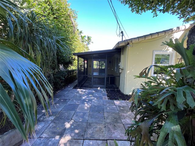 1636 NE 18th St, Fort Lauderdale, FL 33305