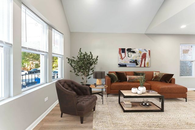 2733 W 38th Street, Chicago, IL 60632