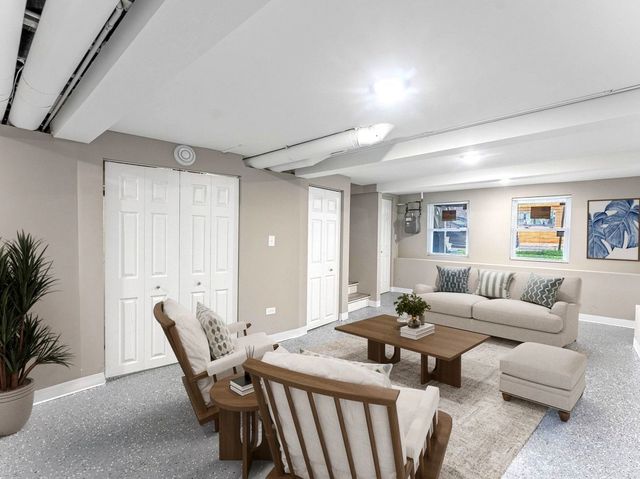 2733 W 38th Street, Chicago, IL 60632