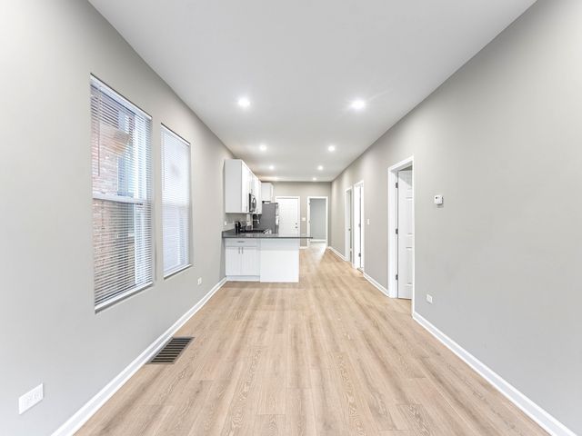 2733 W 38th Street, Chicago, IL 60632