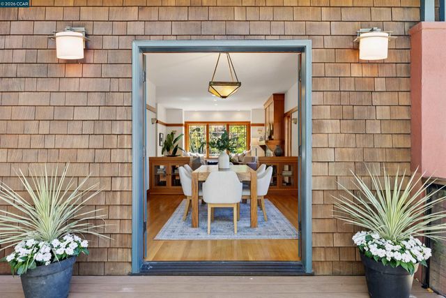 4908 Cochrane Ave, Oakland, CA 94618