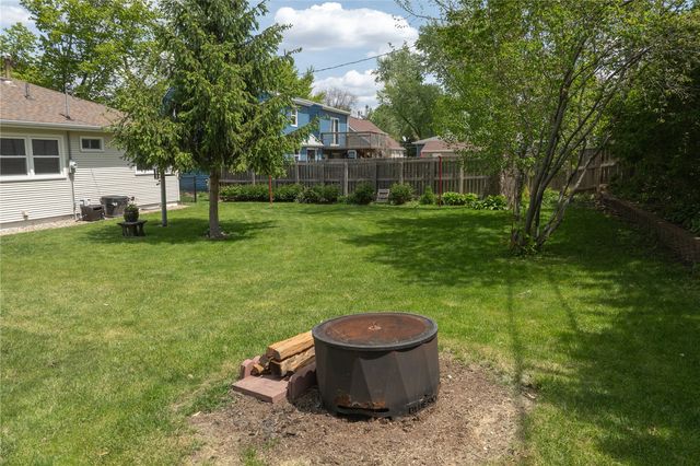 2265 11th Ave, Marion, IA 52302