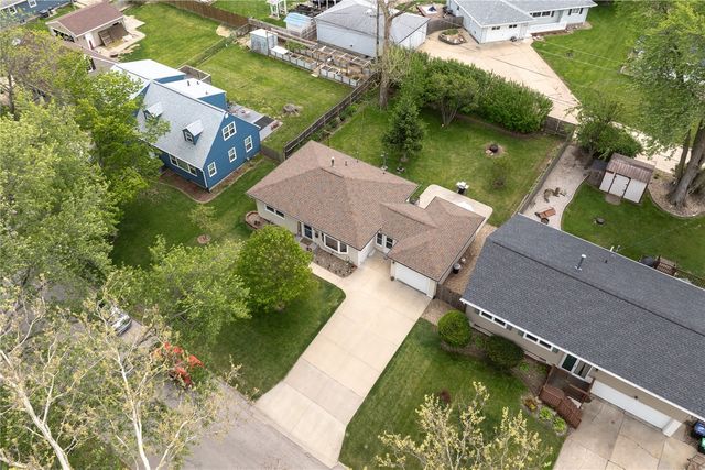 2265 11th Ave, Marion, IA 52302