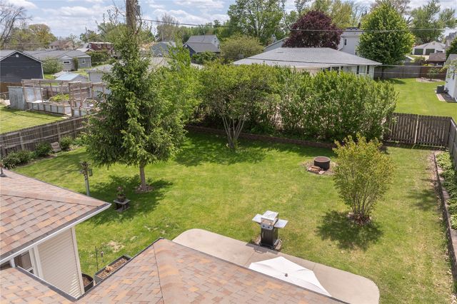 2265 11th Ave, Marion, IA 52302