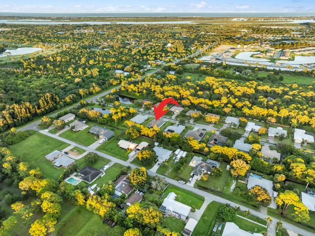 6795 49th Court, Vero Beach, FL 32967