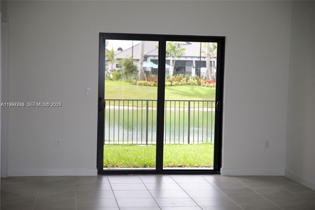 5001 Peacock Way 5838, Dania Beach, FL 33312