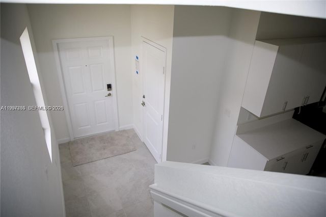 5001 Peacock Way 5838, Dania Beach, FL 33312