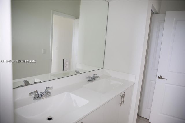 5001 Peacock Way 5838, Dania Beach, FL 33312