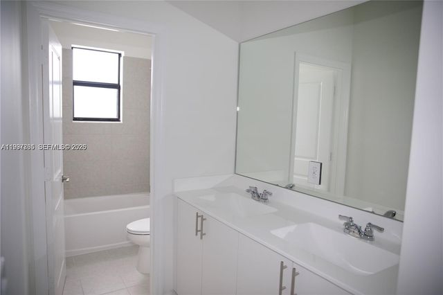 5001 Peacock Way 5838, Dania Beach, FL 33312