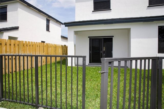 5001 Peacock Way 5838, Dania Beach, FL 33312