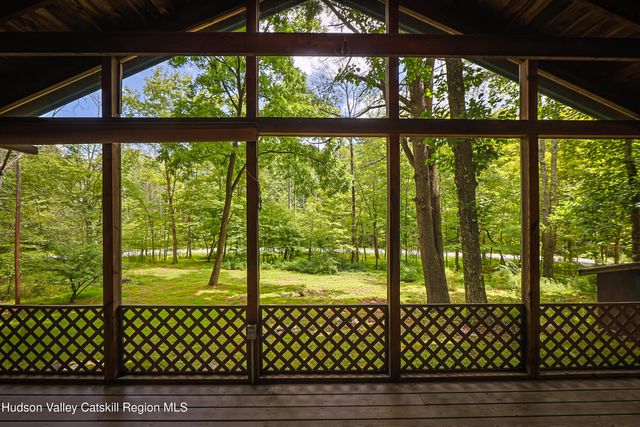 345 Dug Road, Accord, NY 12404