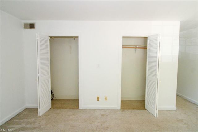 2831 Tully Square, Winston-salem, NC 27106