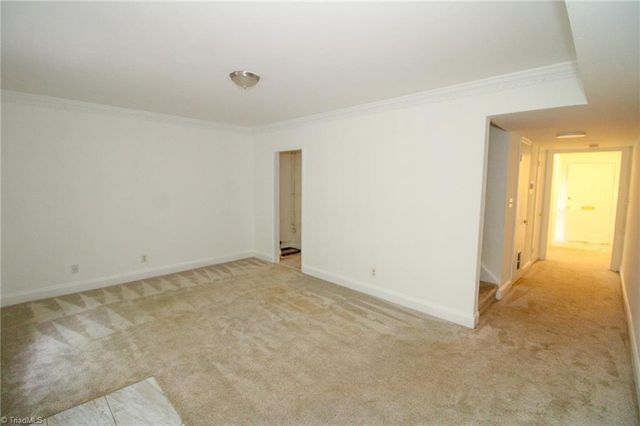 2831 Tully Square, Winston-salem, NC 27106