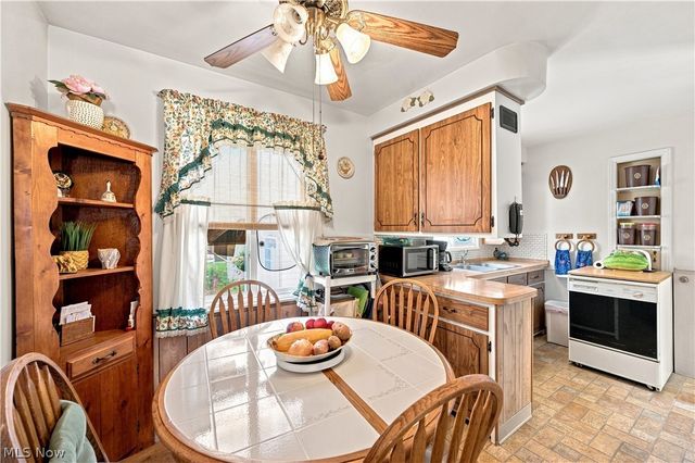 265 E 317th Street, Willowick, OH 44095