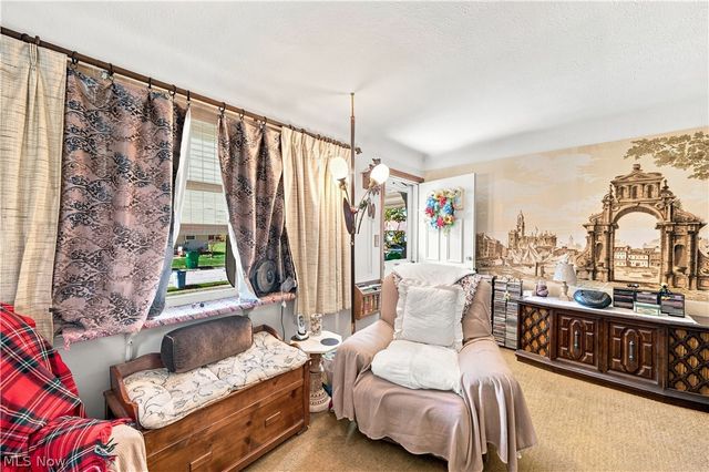 265 E 317th Street, Willowick, OH 44095