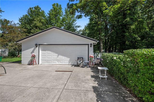 265 E 317th Street, Willowick, OH 44095