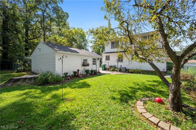 265 E 317th Street, Willowick, OH 44095