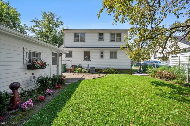 265 E 317th Street, Willowick, OH 44095