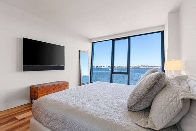 300 Pier 4 Blvd 5C, Boston, MA 02210
