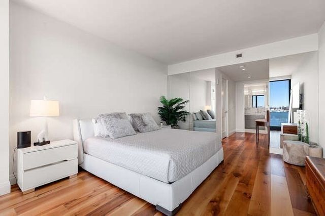 300 Pier 4 Blvd 5C, Boston, MA 02210