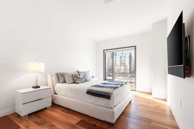 300 Pier 4 Blvd 5C, Boston, MA 02210