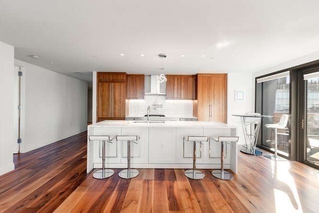 300 Pier 4 Blvd 5C, Boston, MA 02210