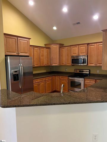 26 Pine Island Drive, Simpsonville, SC 29681