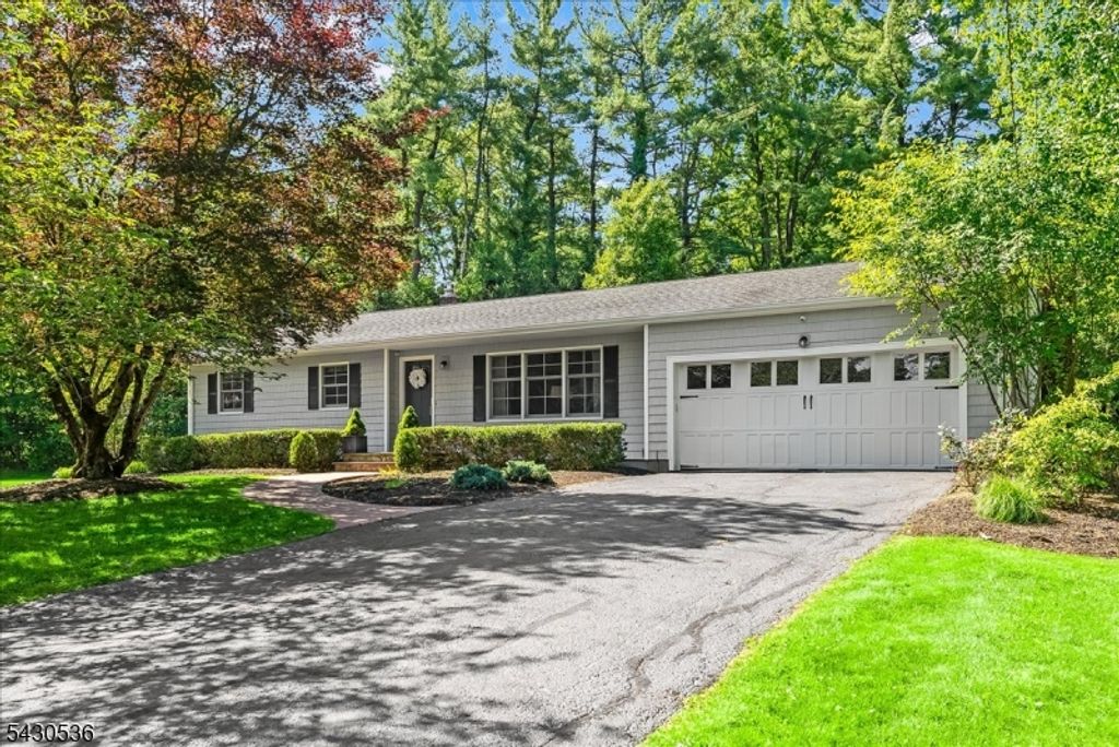 50 Elizabeth St, Bernards Twp., NJ 07920