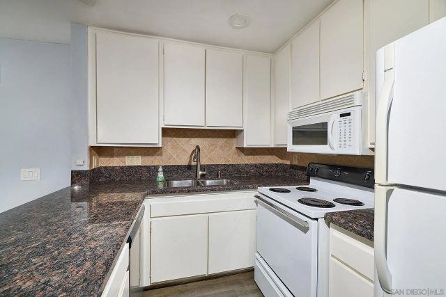 4600 Lamont 4-130, San Diego, CA 92109