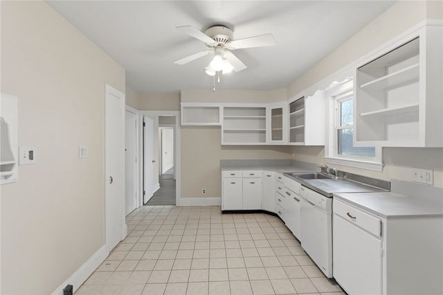 41 Summit Avenue, North Smithfield, RI 02896