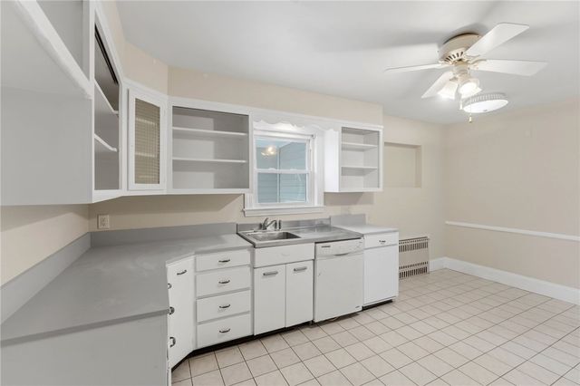 41 Summit Avenue, North Smithfield, RI 02896
