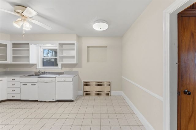 41 Summit Avenue, North Smithfield, RI 02896