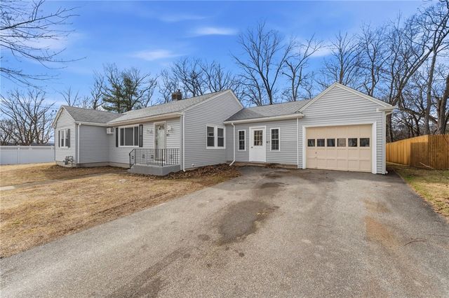 41 Summit Avenue, North Smithfield, RI 02896