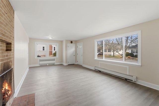 41 Summit Avenue, North Smithfield, RI 02896