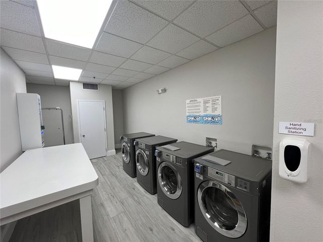 8303 PALM PARKWAY 520, Orlando, FL 32836